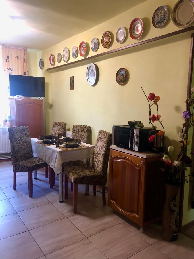 La Symo Apartament Straja Lupeni Lupeni  Esterno foto