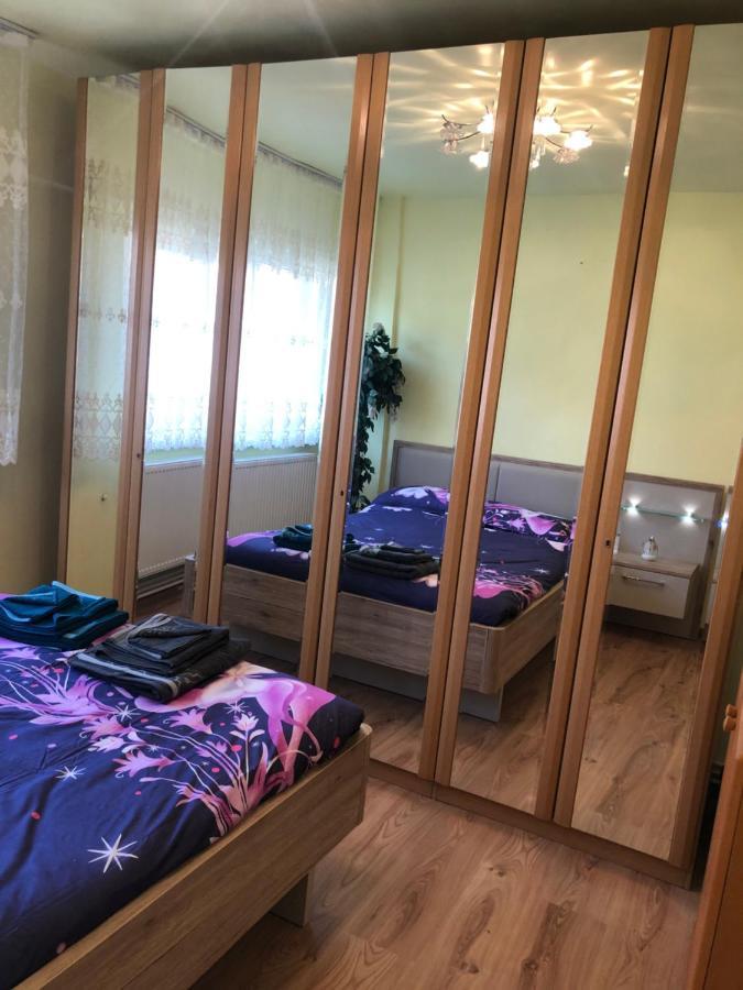 La Symo Apartament Straja Lupeni Lupeni  Esterno foto